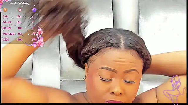 Snapshot of CamilaBenitez chatting on October 13, 11:16 pm CamilaBenitez online show from October 13, 11:16 pm