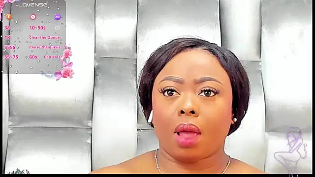 Snapshot of CamilaBenitez chatting on October 18, 12:39 pm CamilaBenitez online show from October 18, 12:39 pm