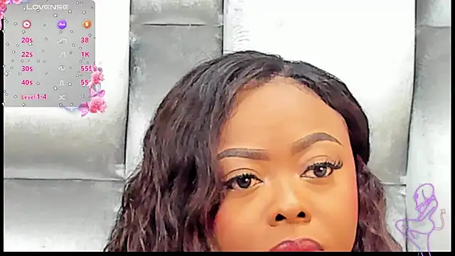 Snapshot of CamilaBenitez chatting on October 23, 2:00 am CamilaBenitez online show from October 23, 2:00 am