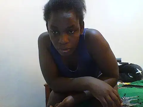 Snapshot of princess-cutie12 chatting on June 5, 6:52 am princess-cutie12 online show from June 5, 6:52 am