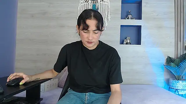 Dakotagloss online show from May 2, 8:47 pm
