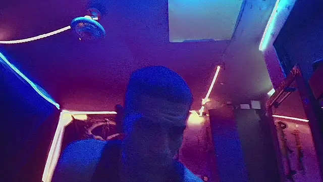 Megaman77777 online show from September 26, 9:46 am