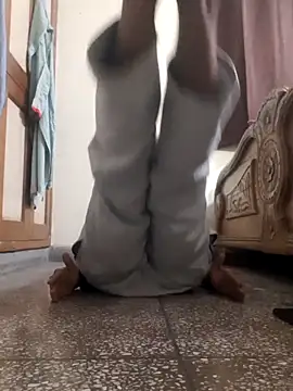 Snapshot of pleasurerkrishhhhh chatting on March 19, 4:34 pm pleasurerkrishhhhh online show from March 19, 4:34 pm