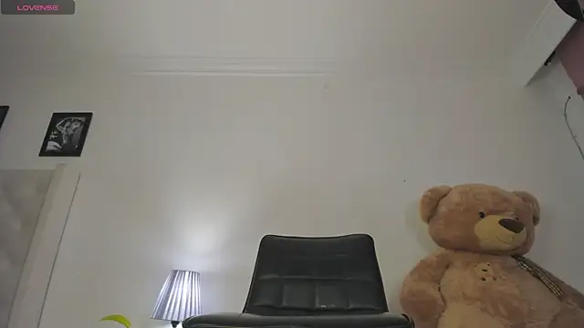 Snapshot of Alex_Keit chatting on May 30, 10:29 pm Alex Keit online show from May 30, 10:29 pm