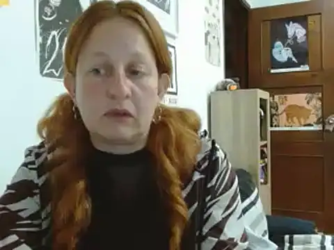 Snapshot of ViioletaMora chatting on May 22, 1:13 am ViioletaMora online show from May 22, 1:13 am