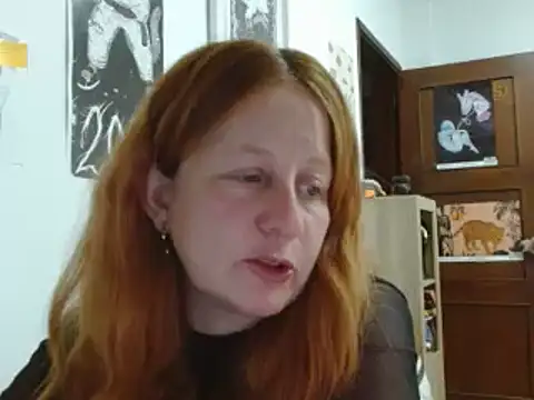 Snapshot of ViioletaMora chatting on May 23, 2:39 am ViioletaMora online show from May 23, 2:39 am