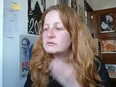 Snapshot of ViioletaMora chatting on June 26, 7:40 pm ViioletaMora online show from June 26, 7:40 pm