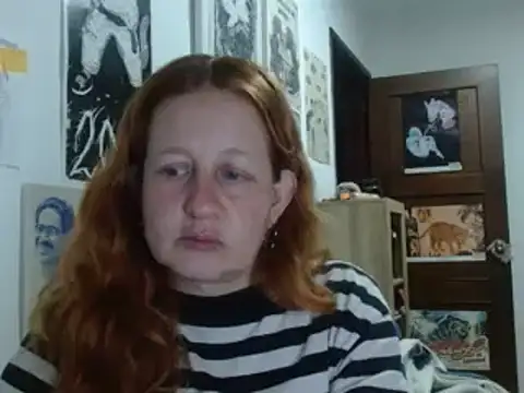 Snapshot of ViioletaMora chatting on July 14, 2:05 am ViioletaMora online show from July 14, 2:05 am