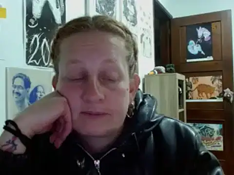Snapshot of ViioletaMora chatting on July 23, 1:58 am ViioletaMora online show from July 23, 1:58 am