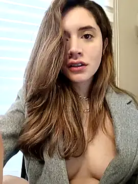 maliciaworld online show from March 20, 8:08 pm