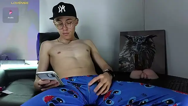 Elian Cooper online show from January 21, 1:22 pm