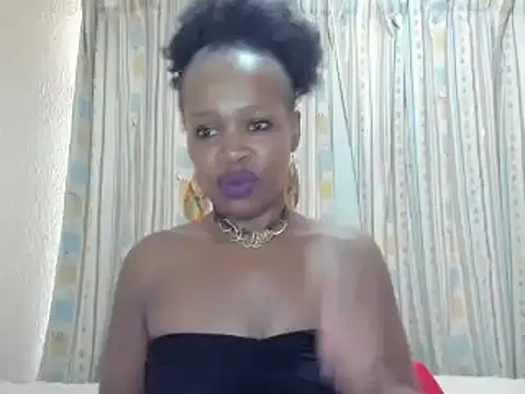 Snapshot of AfricanSquirtingQueen chatting on September 21, 6:15 am AfricanSquirtingQueen online show from September 21, 6:15 am