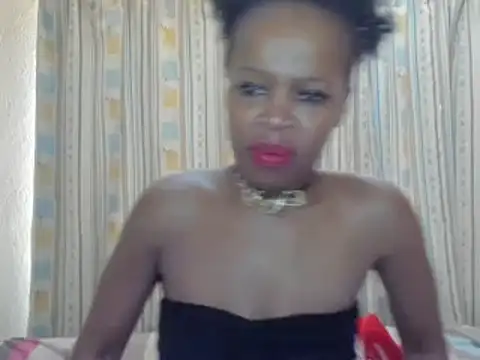 Snapshot of AfricanSquirtingQueen chatting on September 29, 8:19 am AfricanSquirtingQueen online show from September 29, 8:19 am