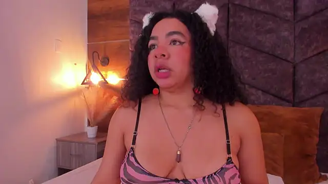 Snapshot of memphiswilliam chatting on March 20, 3:02 am memphiswilliam online show from March 20, 3:02 am