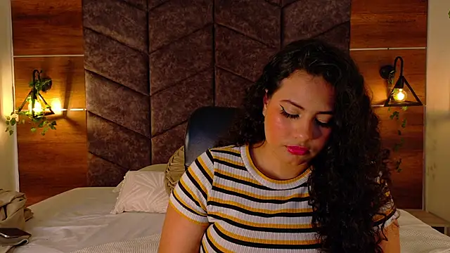 Snapshot of memphiswilliam chatting on September 15, 2:44 am memphiswilliam online show from September 15, 2:44 am