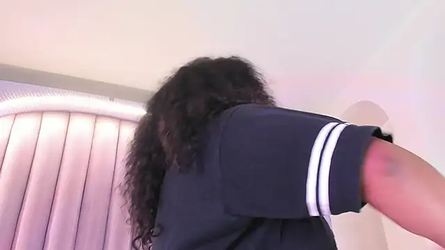 Snapshot of memphiswilliam chatting on October 11, 2:33 am memphiswilliam online show from October 11, 2:33 am