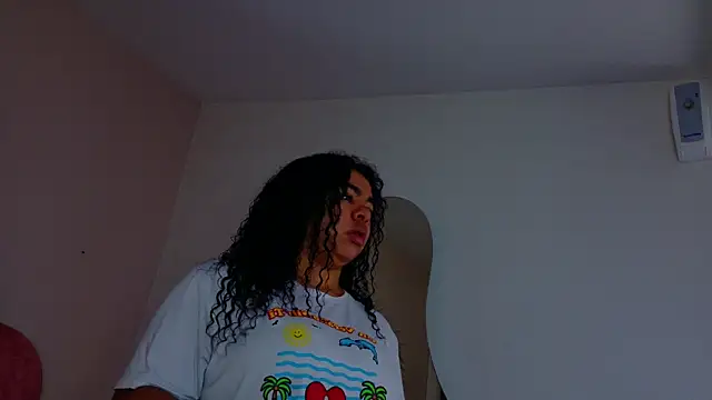 Snapshot of memphiswilliam chatting on October 29, 3:09 am memphiswilliam online show from October 29, 3:09 am