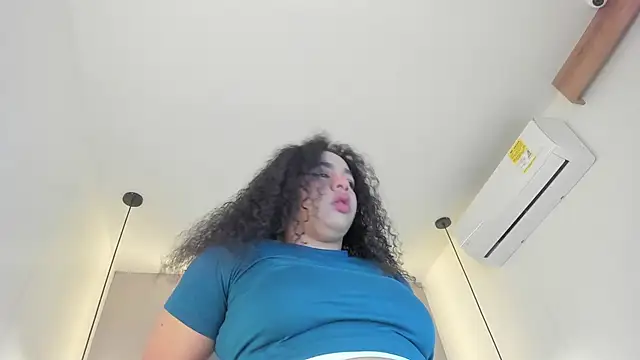 Snapshot of memphiswilliam chatting on November 28, 2:47 am memphiswilliam online show from November 28, 2:47 am