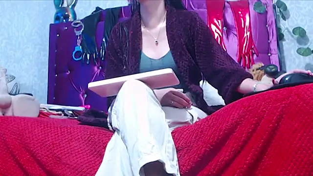 AyshaScott online show from February 11, 12:43 pm