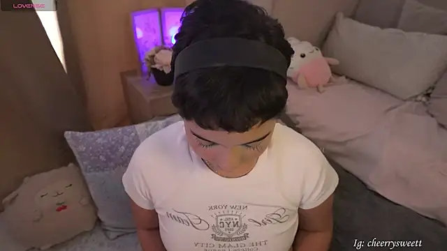 Cheerrysweett online show from March 11, 6:36 pm