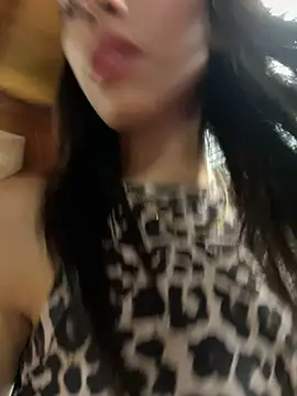 Snapshot of Ema_azel chatting on February 17, 2:15 pm Ema azel online show from February 17, 2:15 pm