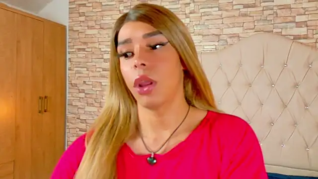 Giorgina Parado online show from June 28, 9:37 am