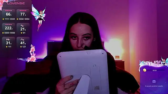 Snapshot of MelodyElf chatting on March 22, 3:04 pm MelodyElf online show from March 22, 3:04 pm