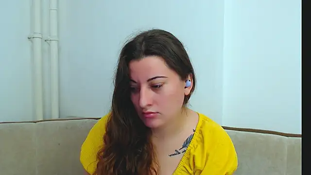 Helen Adams  online show from December 6, 7:43 am