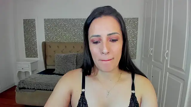 Snapshot of KimWessel_ chatting on October 22, 8:08 pm KimWessel online show from October 22, 8:08 pm