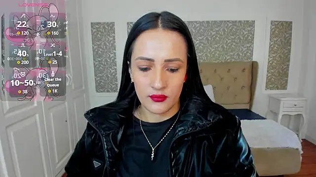 KimWessel  online show from March 13, 4:46 pm