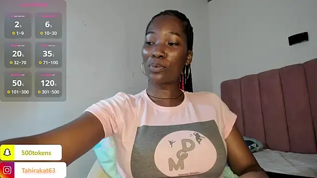 Snapshot of Tahira_21_ chatting on June 13, 8:07 pm Tahira 21 online show from June 13, 8:07 pm