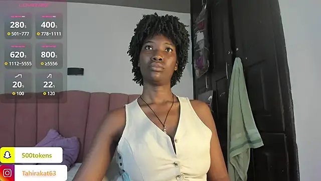 Snapshot of Tahira_21_ chatting on July 11, 12:52 pm Tahira 21 online show from July 11, 12:52 pm