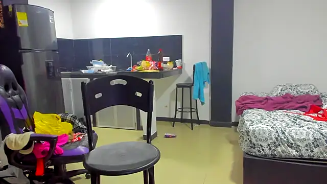 Snapshot of barbara_anal_squirt_ chatting on March 9, 12:53 am barbara anal squirt online show from March 9, 12:53 am