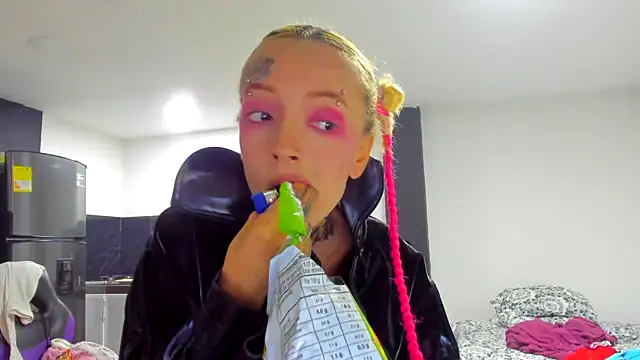 Snapshot of barbara_anal_squirt_ chatting on March 10, 6:38 am barbara anal squirt online show from March 10, 6:38 am