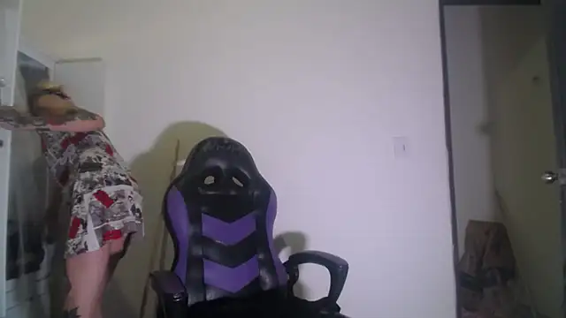 Snapshot of barbara_anal_squirt_ chatting on October 14, 8:20 pm barbara anal squirt online show from October 14, 8:20 pm