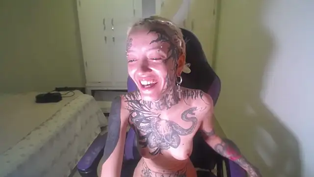 Snapshot of barbara_anal_squirt_ chatting on October 15, 8:42 pm barbara anal squirt online show from October 15, 8:42 pm