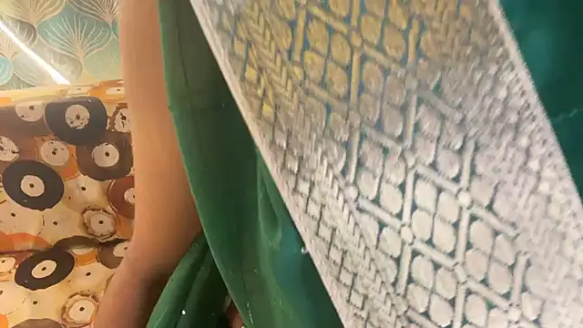 shuhana  online show from November 27, 4:47 am