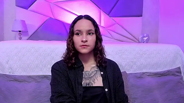 Snapshot of AnnyThompson_ chatting on December 22, 9:09 pm AnnyThompson online show from December 22, 9:09 pm