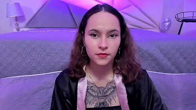 Snapshot of AnnyThompson_ chatting on January 11, 7:49 pm AnnyThompson online show from January 11, 7:49 pm