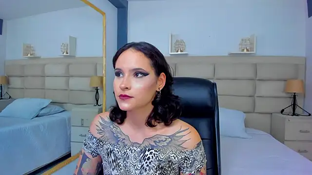 Snapshot of AnnyThompson_ chatting on October 23, 10:19 pm AnnyThompson online show from October 23, 10:19 pm