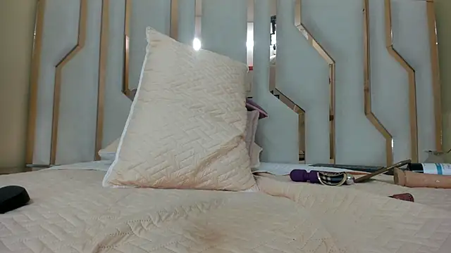 TifanyChill online show from January 14, 2:19 am