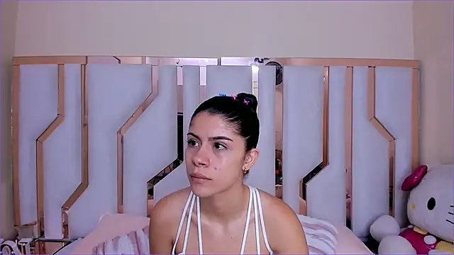 TifanyChill online show from November 8, 5:23 pm