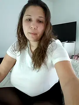 Snapshot of minette-sexy chatting on January 24, 4:17 pm minette-sexy online show from January 24, 4:17 pm