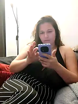 Snapshot of minette-sexy chatting on February 19, 9:14 pm minette-sexy online show from February 19, 9:14 pm