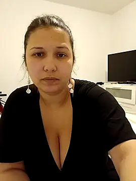 Snapshot of minette-sexy chatting on March 20, 9:35 pm minette-sexy online show from March 20, 9:35 pm