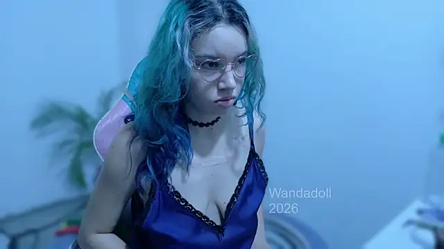 WandaDoll online show from June 10, 12:15 pm