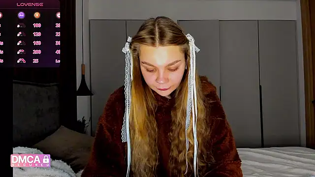 Snapshot of Molly_sweetie chatting on January 12, 7:24 am Molly sweetie online show from January 12, 7:24 am