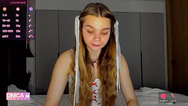 Snapshot of Molly_sweetie chatting on January 16, 7:23 am Molly sweetie online show from January 16, 7:23 am