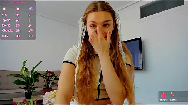 Snapshot of Molly_sweetie chatting on March 9, 7:56 am Molly sweetie online show from March 9, 7:56 am