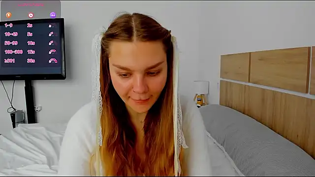 Snapshot of Molly_sweetie chatting on April 4, 6:22 am Molly sweetie online show from April 4, 6:22 am